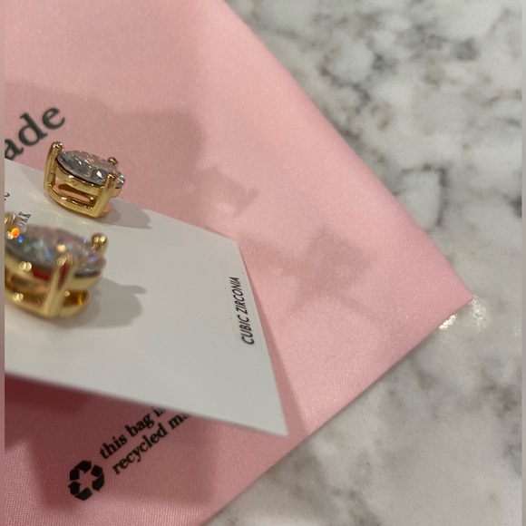 NWT! Authentic ♠️ kate spade clear crystal stud earrings - Picture 10 of 16